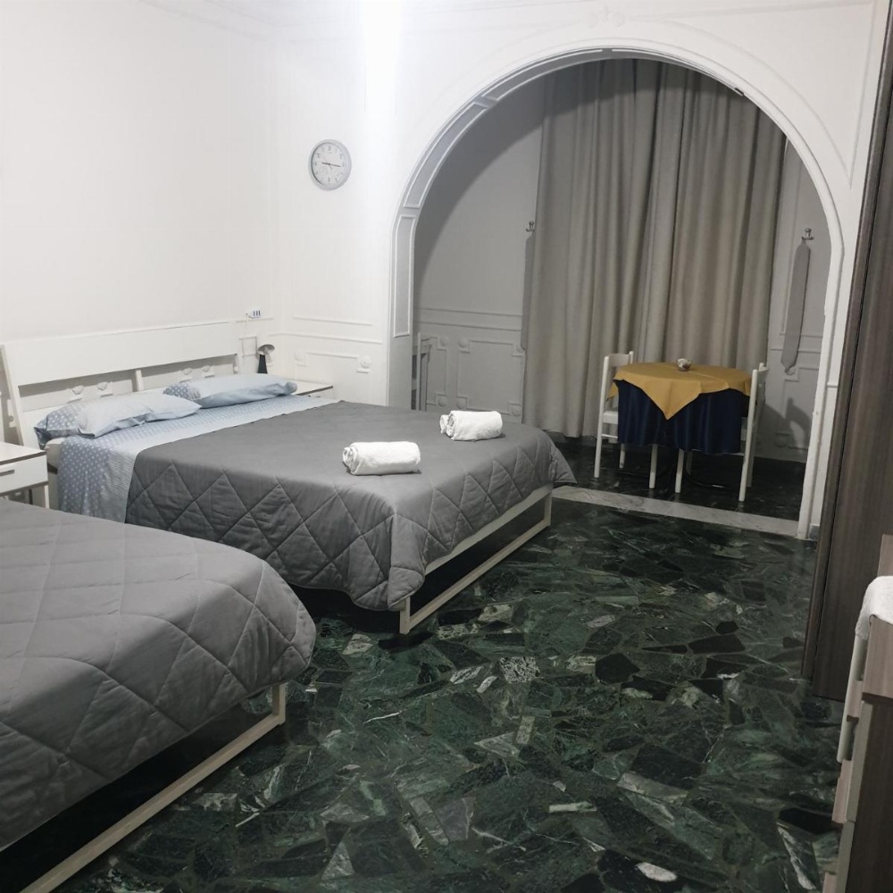 B&B GANAJ - Corso Italia 89 - BARI